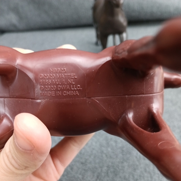 Mattel DreamWorks 2020 Spirit Untamed Spirit's Herd 4 Horse  Figure Play Set - Picture 8 of 10